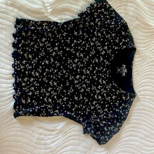 A hollister baby tee shirt in size xs